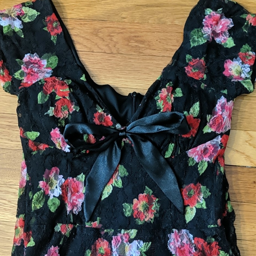 Bettie Page Floral Pencil Dress